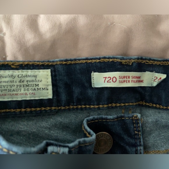 Levi’s supper skinny Jean size 24 45$ - Picture 3 of 3